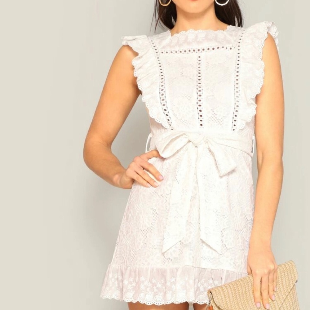 *ONLY WORN ONCE* White Lace Dress